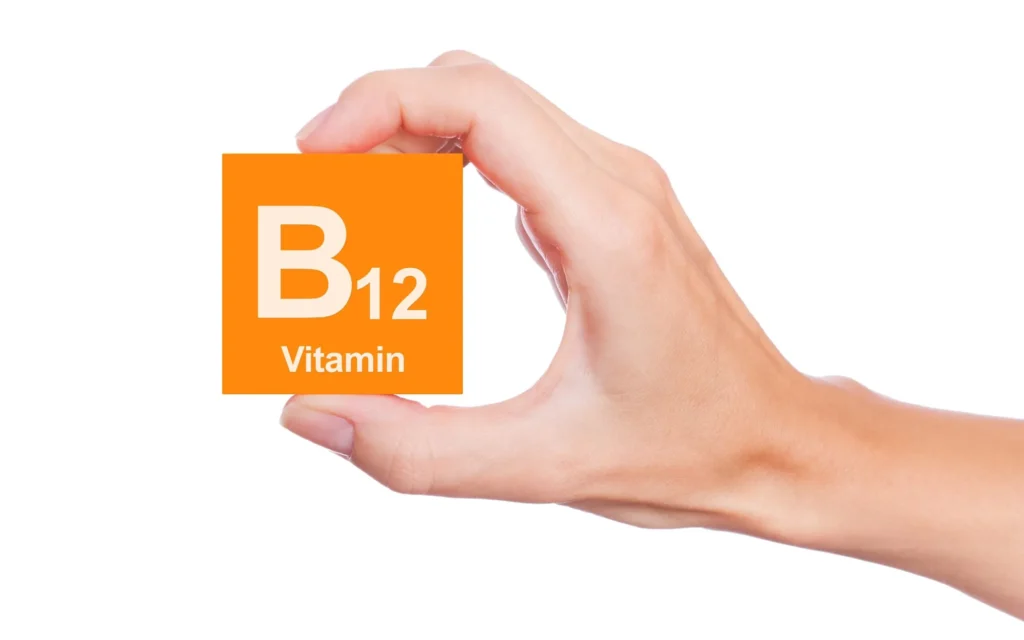 Signs of Vitamin B 12 Deficiency: तुमच्या पायात व्हिटॅमिन बी 12 च्या कमतरतेची 5 लक्षणे तुम्ही दुर्लक्ष करू नये
