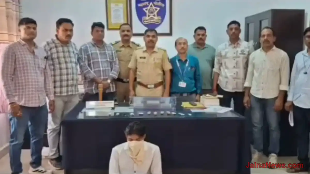 Jalna Police Seized 325 Drug Pills In A Raid At Nutan Vasahat, Jalna.jalna Police, जालना पोलीस, Jalna News, Breaking New जालना पोलीस: 325 नशेच्या गोळ्या जप्त, 1 जण ताब्यात!